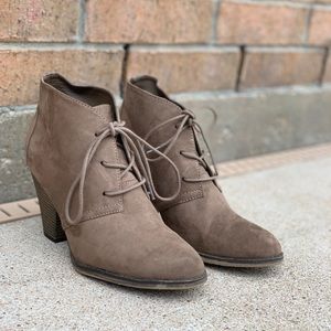 Suede tie-up booties